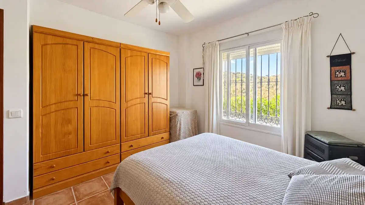 Dormitori de Casa o xalet en venda en Colmenar amb Aire condicionat, Jardí privat i Terrassa