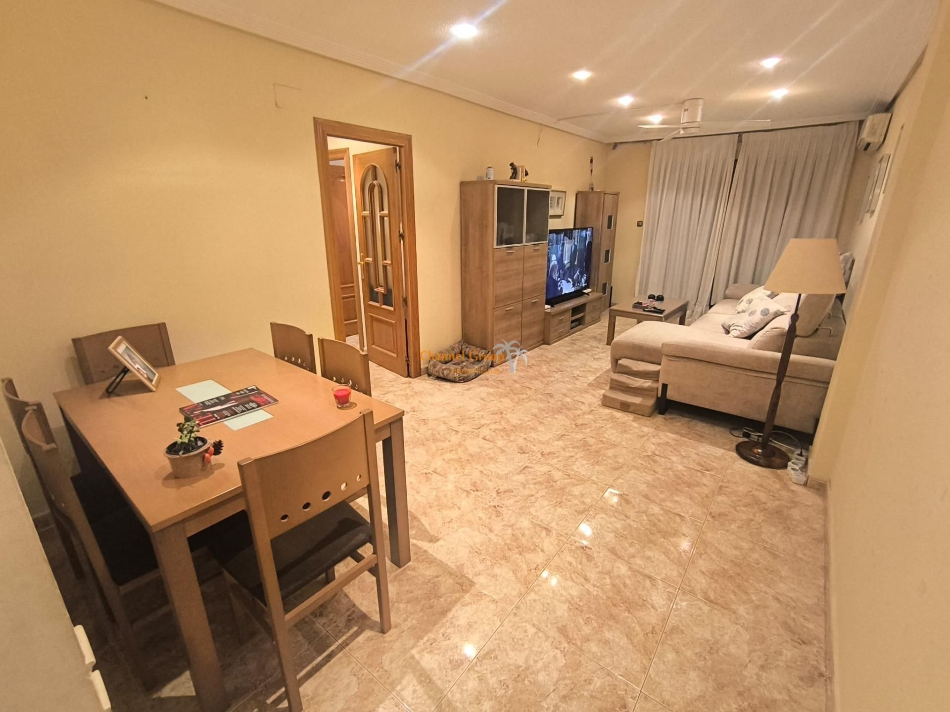 Sala d'estar de Pis en venda en Elche / Elx amb Moblat i Balcó