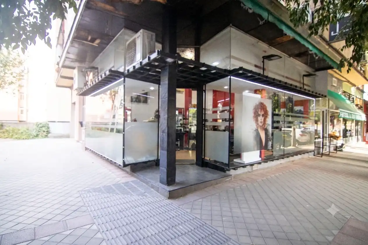 Local en venta en Madrid con Aire acondicionado, Calefacción y Amueblado