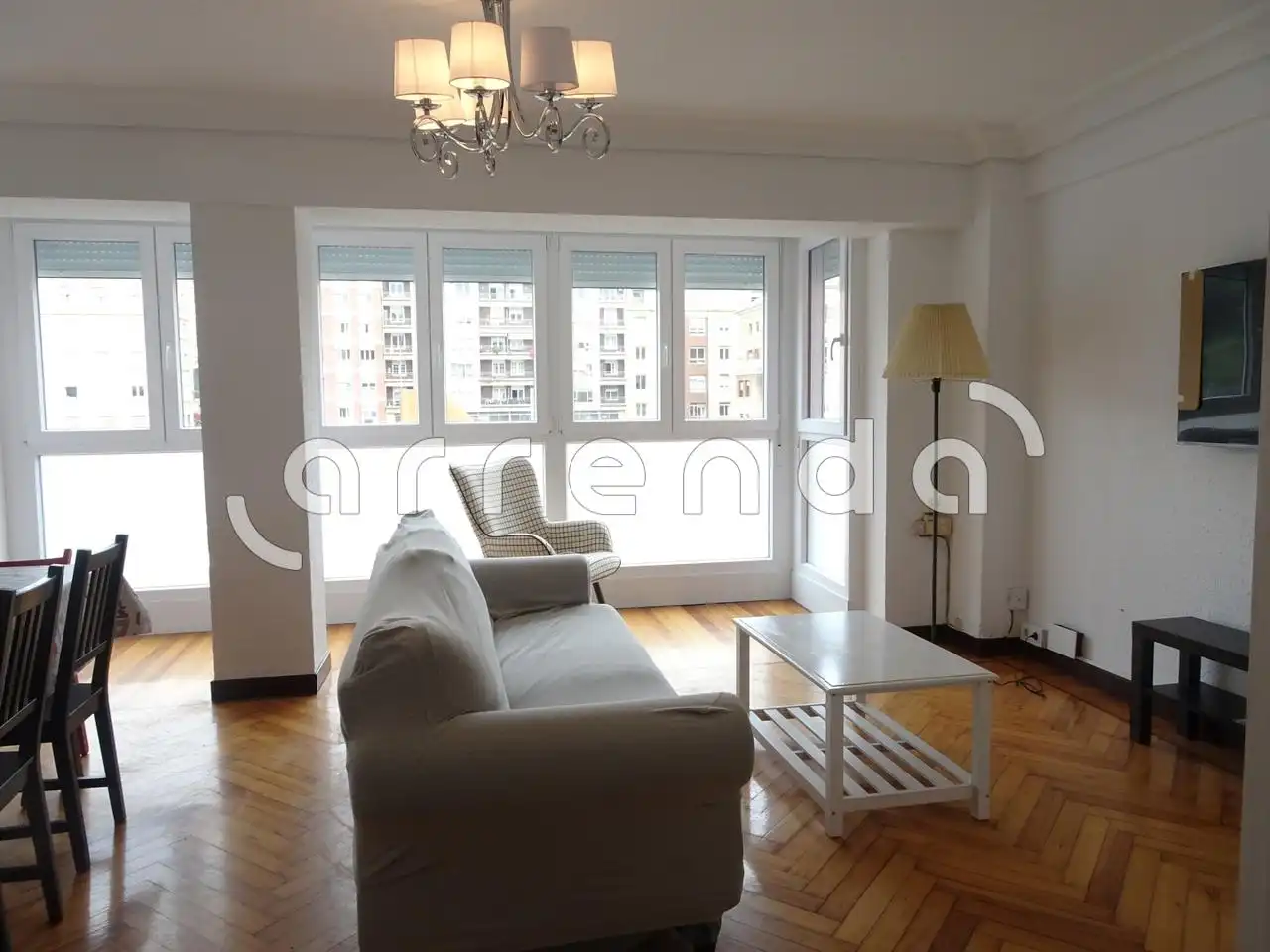 Sala de estar de Piso de alquiler en Santander con Calefacción y Amueblado