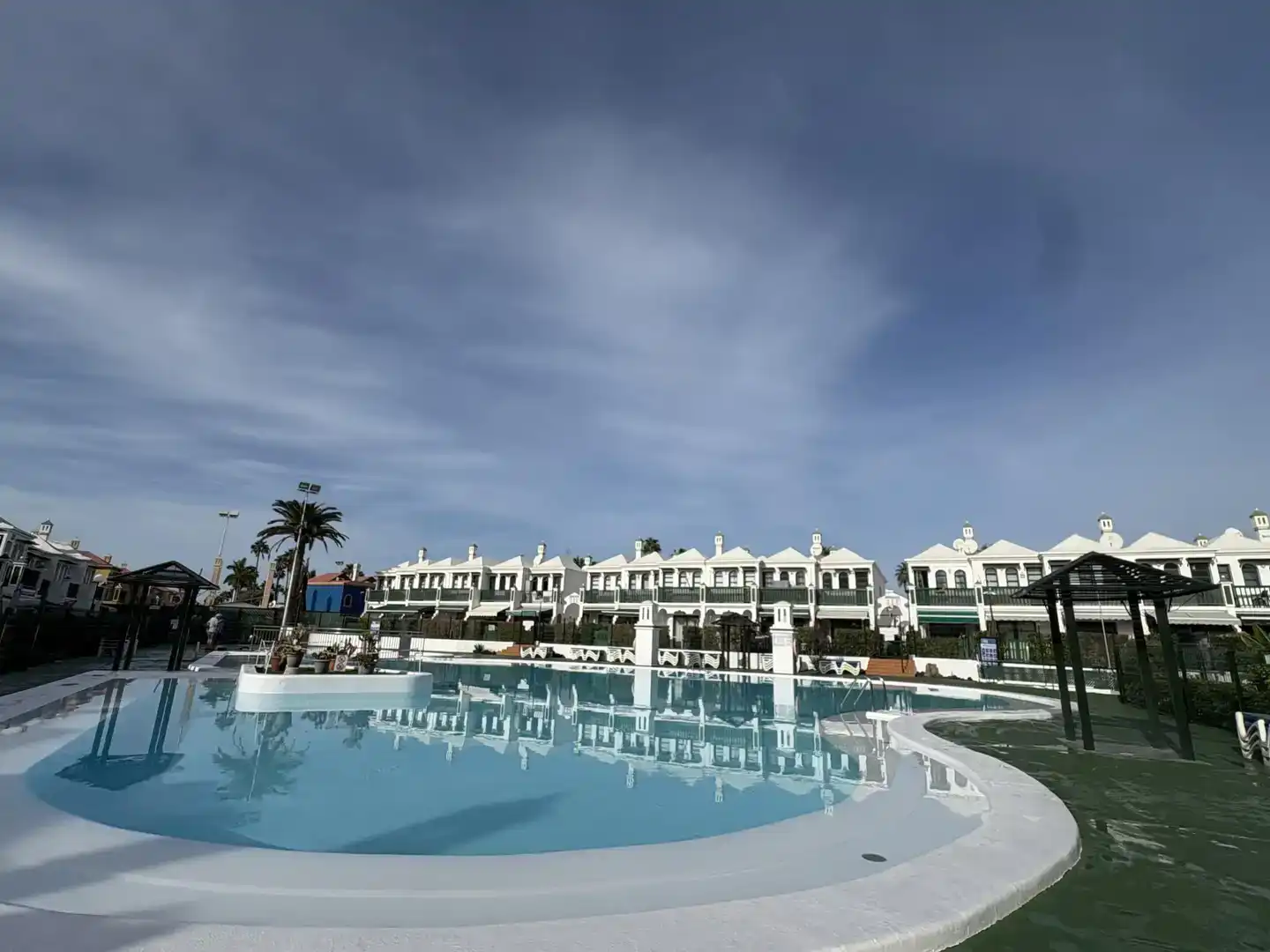 Schwimmbecken von Wohnung zur Miete in San Bartolomé de Tirajana mit Klimaanlage, Schwimmbad und Balkon