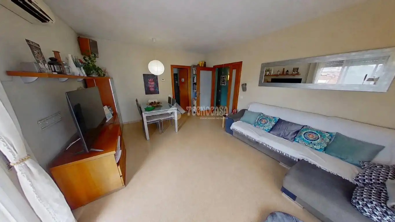 Sala de estar de Piso en venta en Sabadell con Aire acondicionado, Calefacción y Balcón
