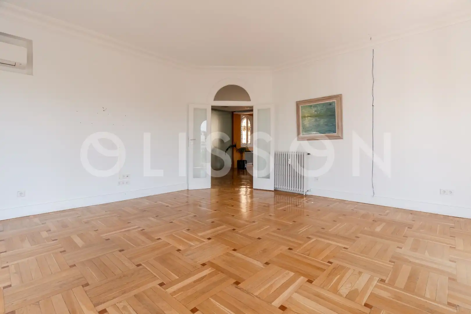 Living room of Flat for sale in Madrid  with Air Conditioner, Heating and Storage room