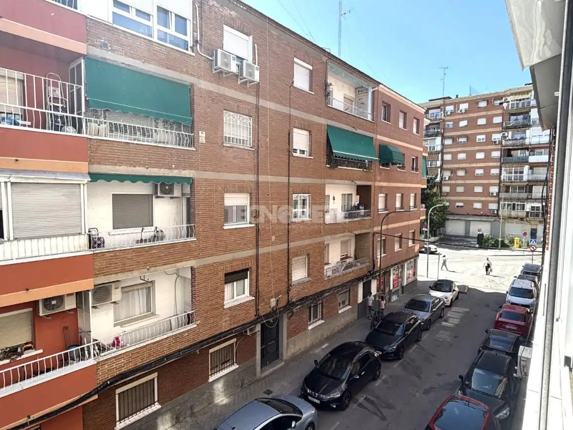 Vista exterior de Piso en venta en Móstoles con Calefacción y Terraza