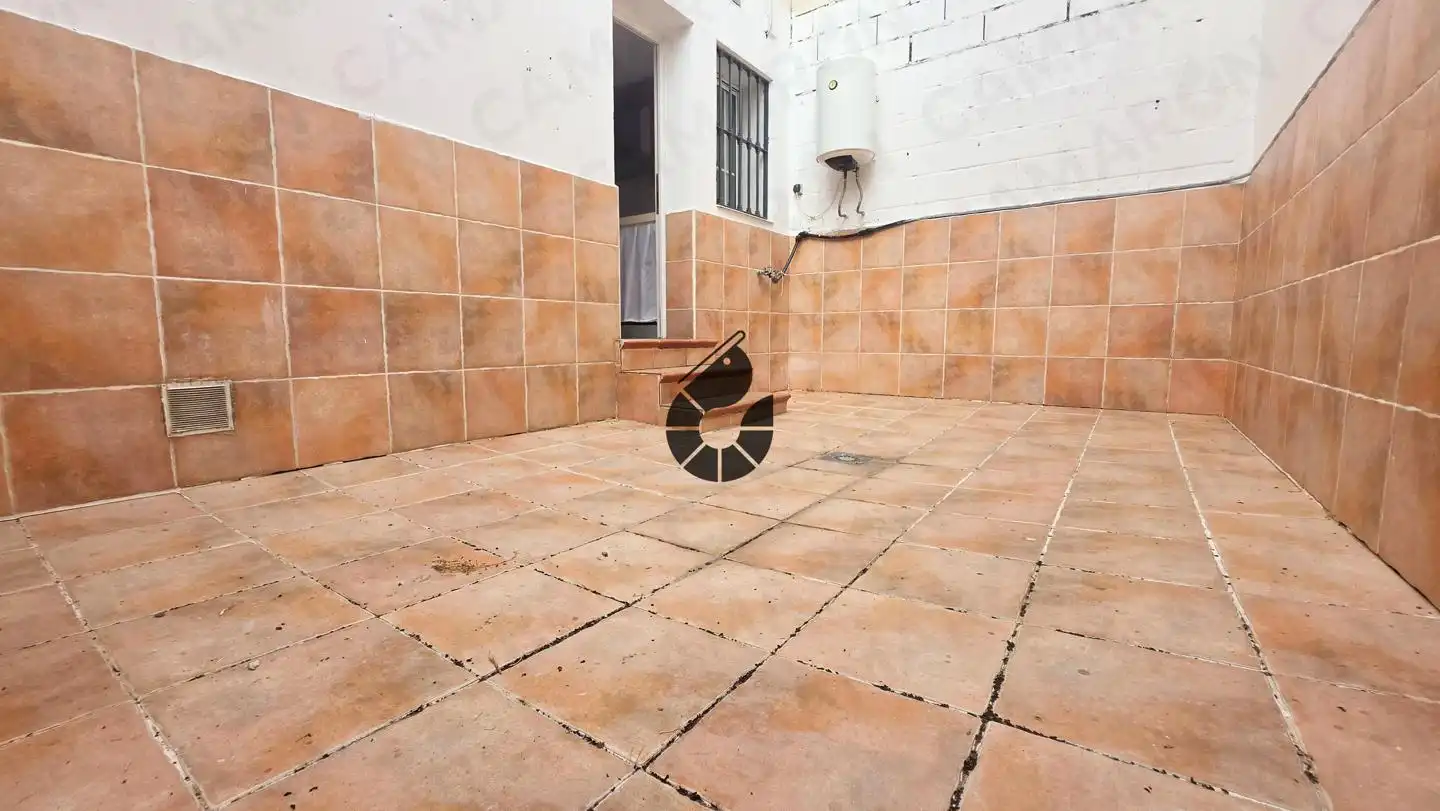Casa adosada en venta en Coria del Río con Aire acondicionado