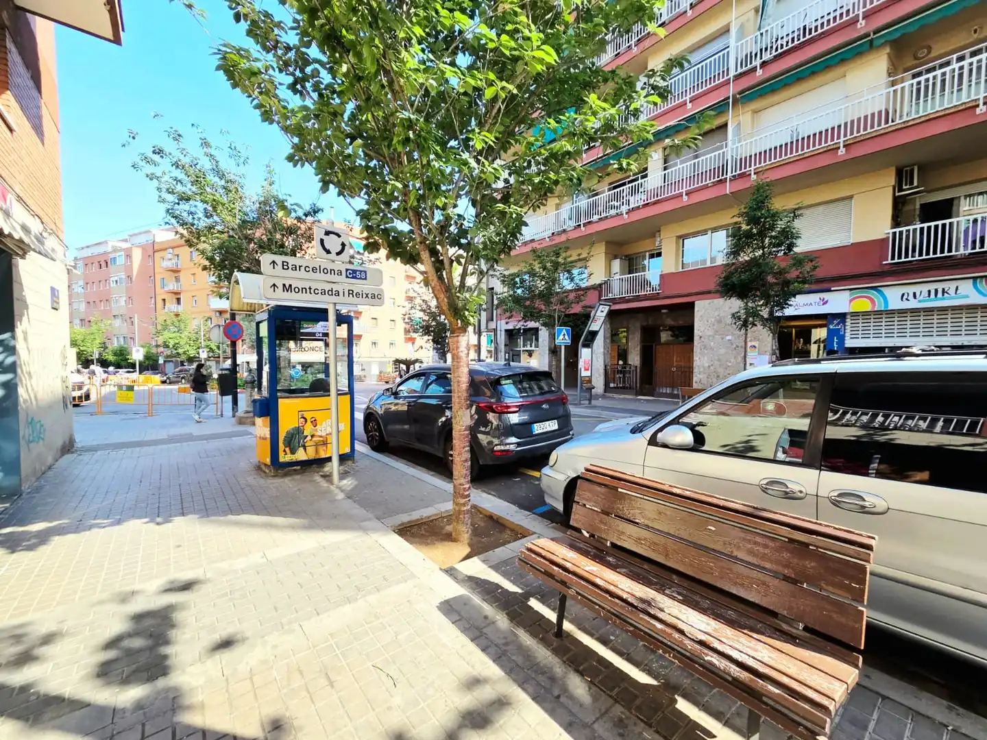 Vista exterior de Pis en venda en Ripollet amb Forn