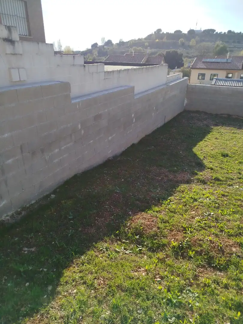 Vista exterior de Terreno en venta en Yebes