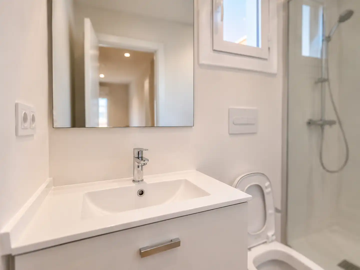 Badezimmer von Wohnung zum Verkauf in Badalona