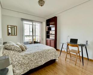 Bedroom of Flat to rent in  Madrid Capital  with Air Conditioner, Heating and Terrace