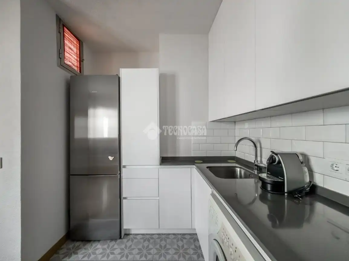 Küche von Wohnung zum Verkauf in Madrid mit Klimaanlage und Heizung