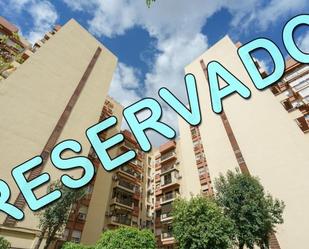 Exterior view of Flat to rent in  Sevilla Capital  with Air Conditioner and Terrace