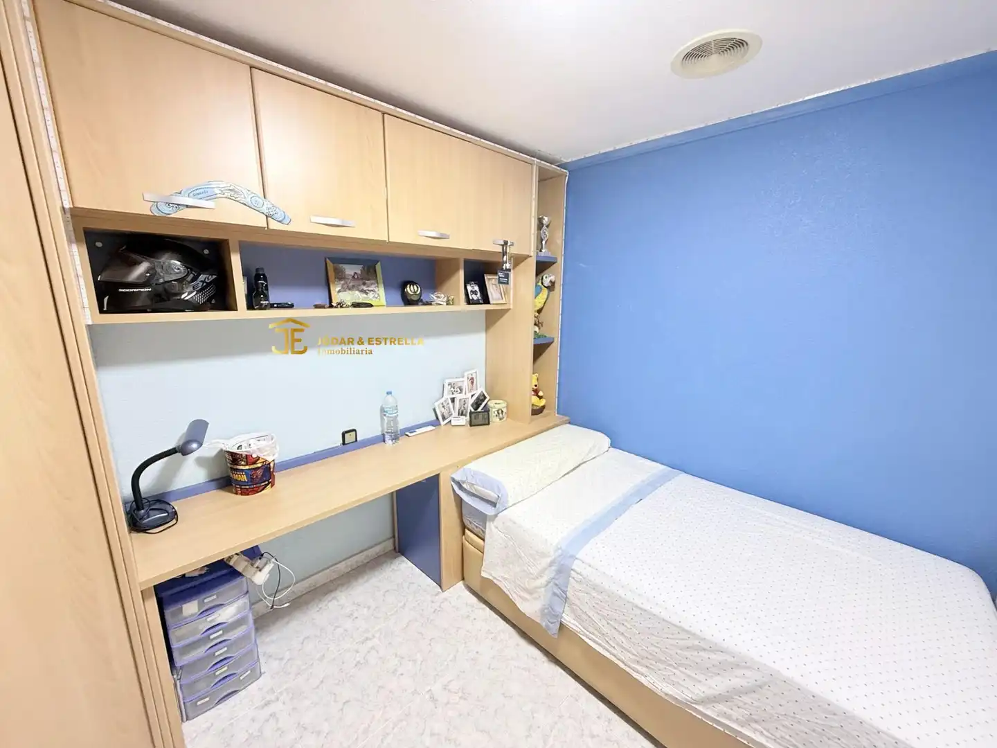 Bedroom of Flat for sale in Lorca  with Air Conditioner, Heating and Storage room
