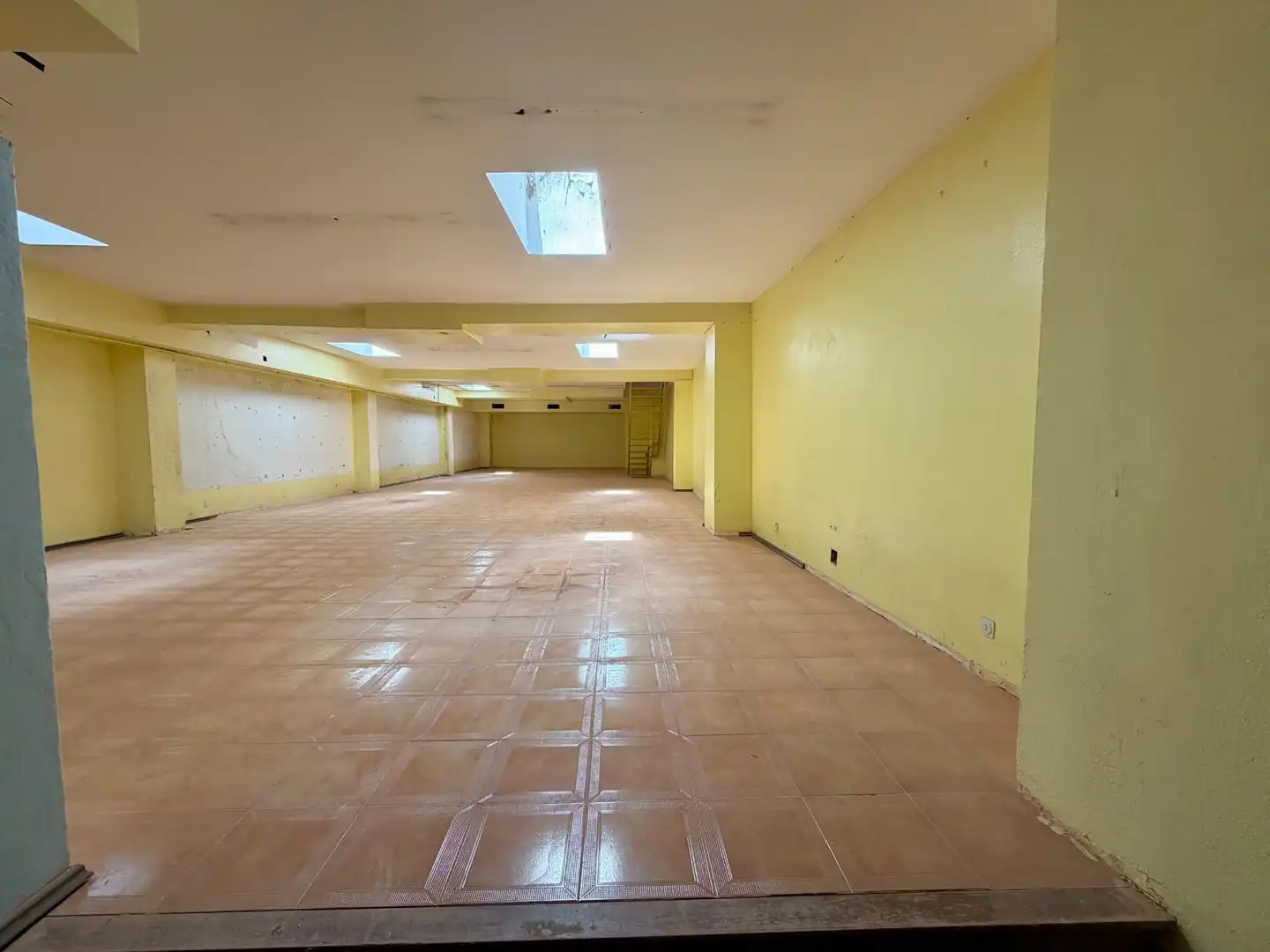 Gewerbefläche zur Miete in Calle Calle Ramiro I 18, imagen 9
