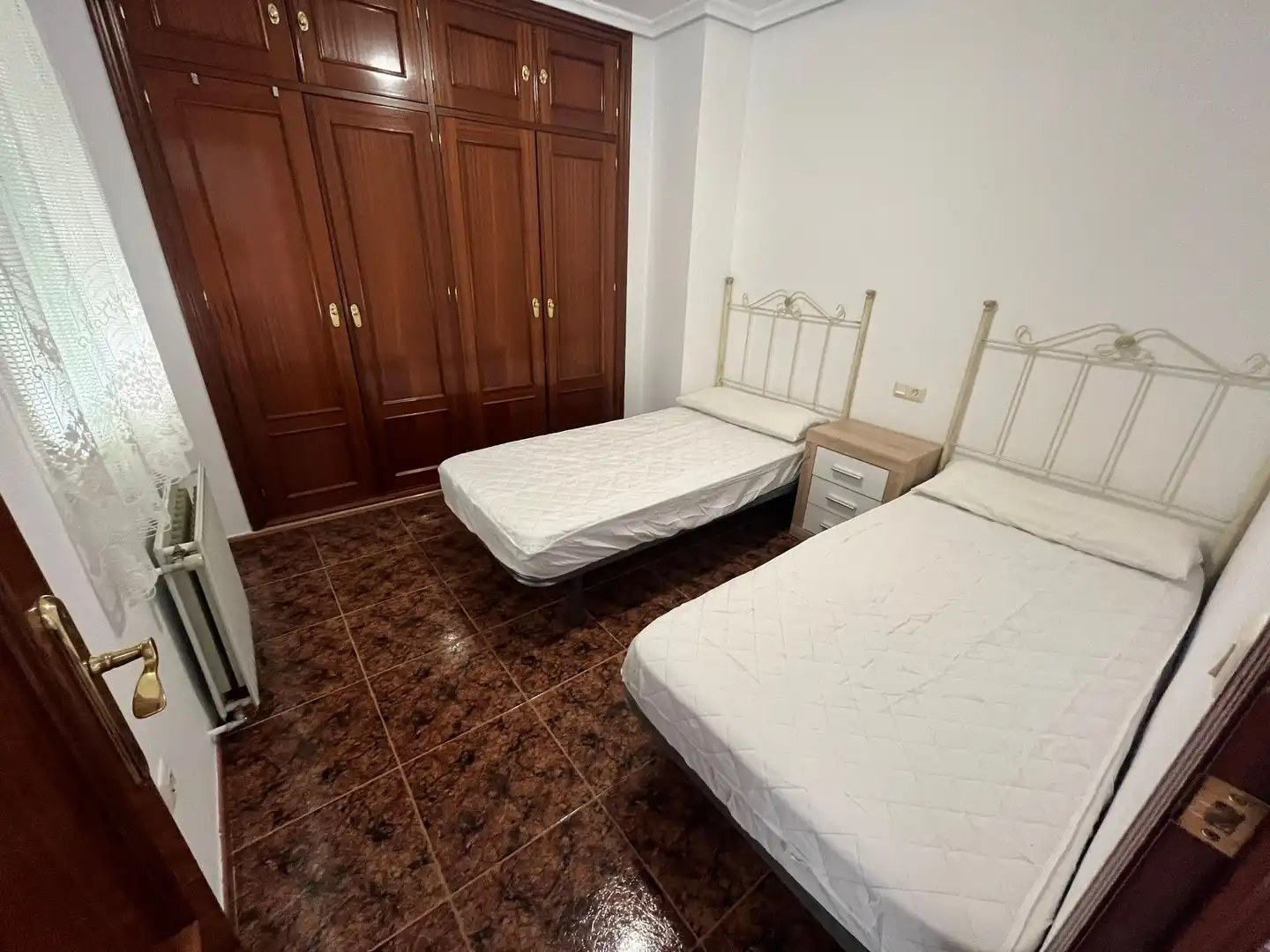 Habitación de Piso de alquiler en Cuenca con Calefacción y Amueblado