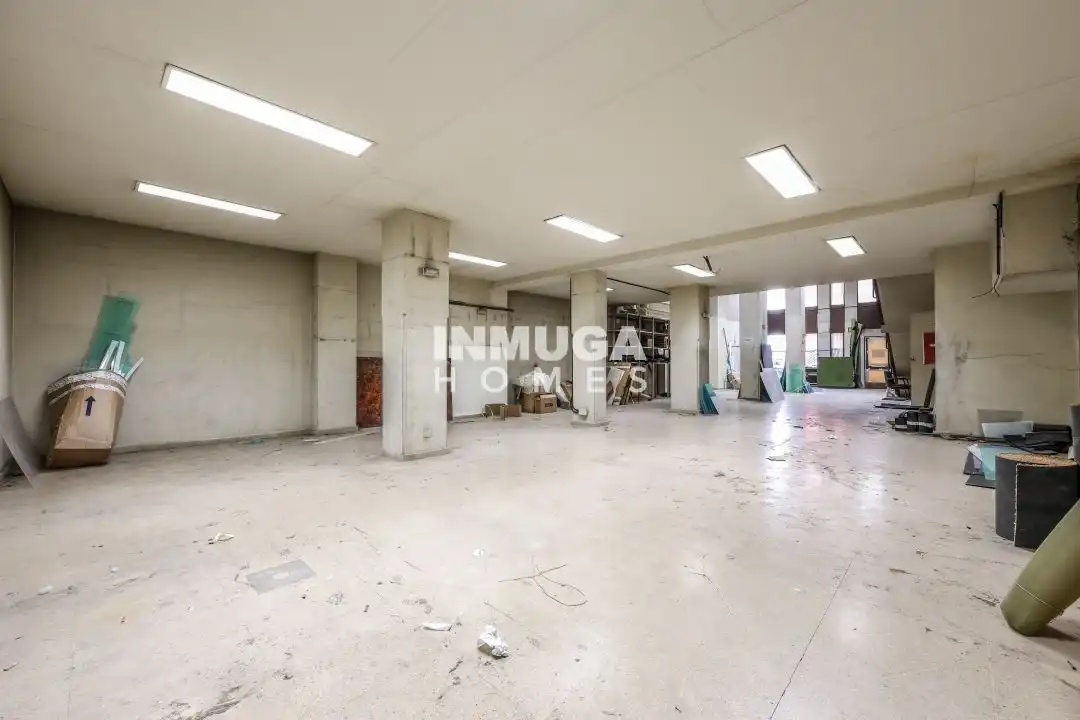 Commercial properties for sale in Madrid  with Air Conditioner