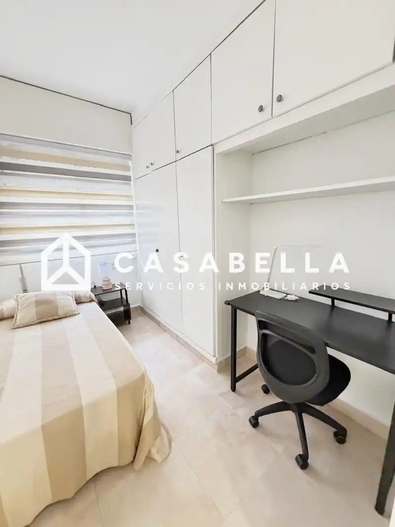 Schlafzimmer von Wohnung zur Miete in Valencia mit Klimaanlage, Heizung und Terrasse