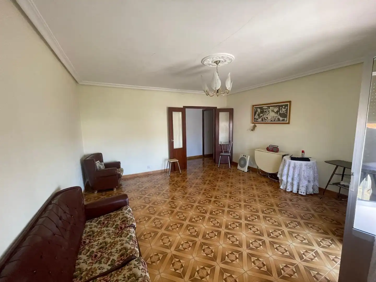 Living room of Flat for sale in Arroyo de la Luz  with Terrace, Furnished and Balcony