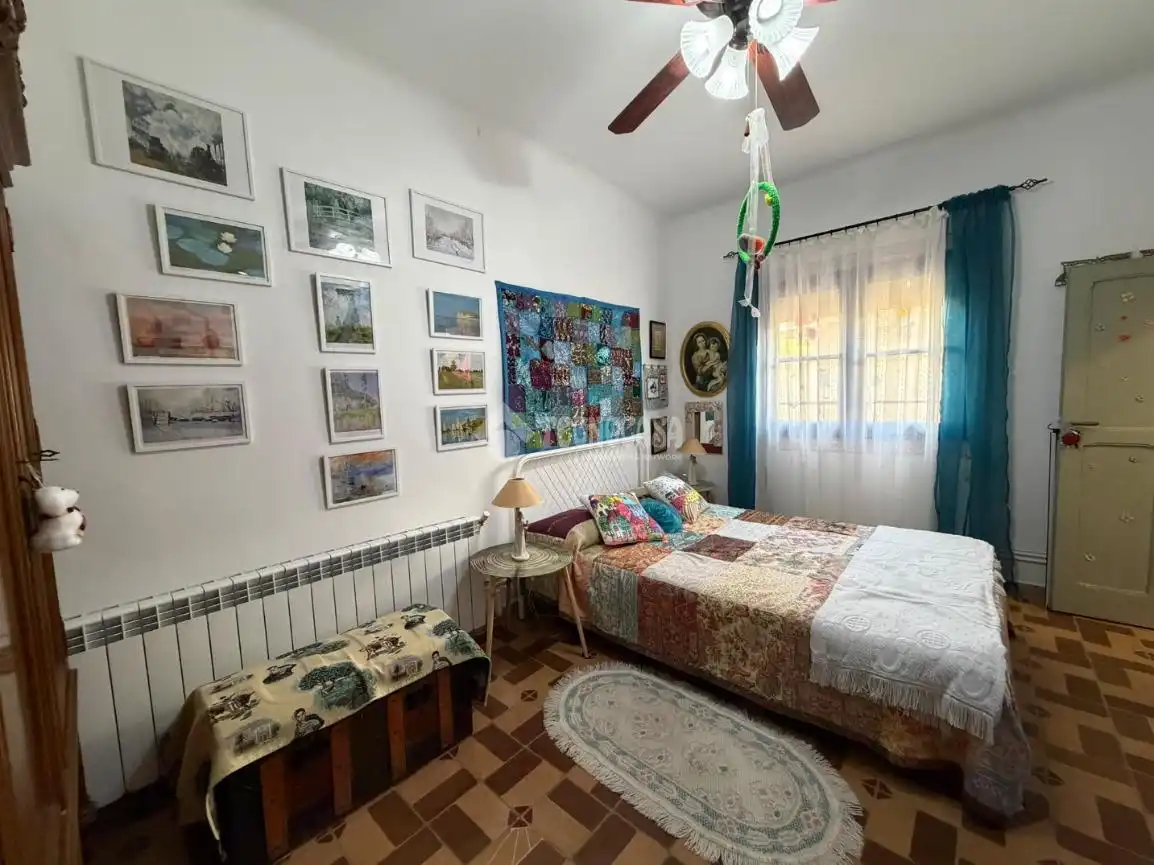 Habitación de Casa adosada en venta en Ainzón, Zaragoza