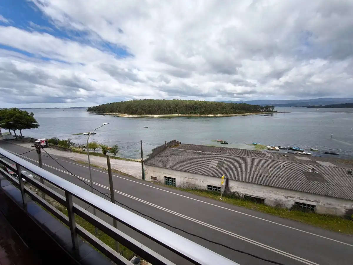Piso en venta en Vilagarcía de Arousa con Calefacción, Parquet y Trastero