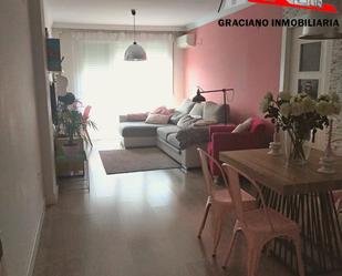 Living room of Flat for sale in  Albacete Capital  with Air Conditioner and Balcony