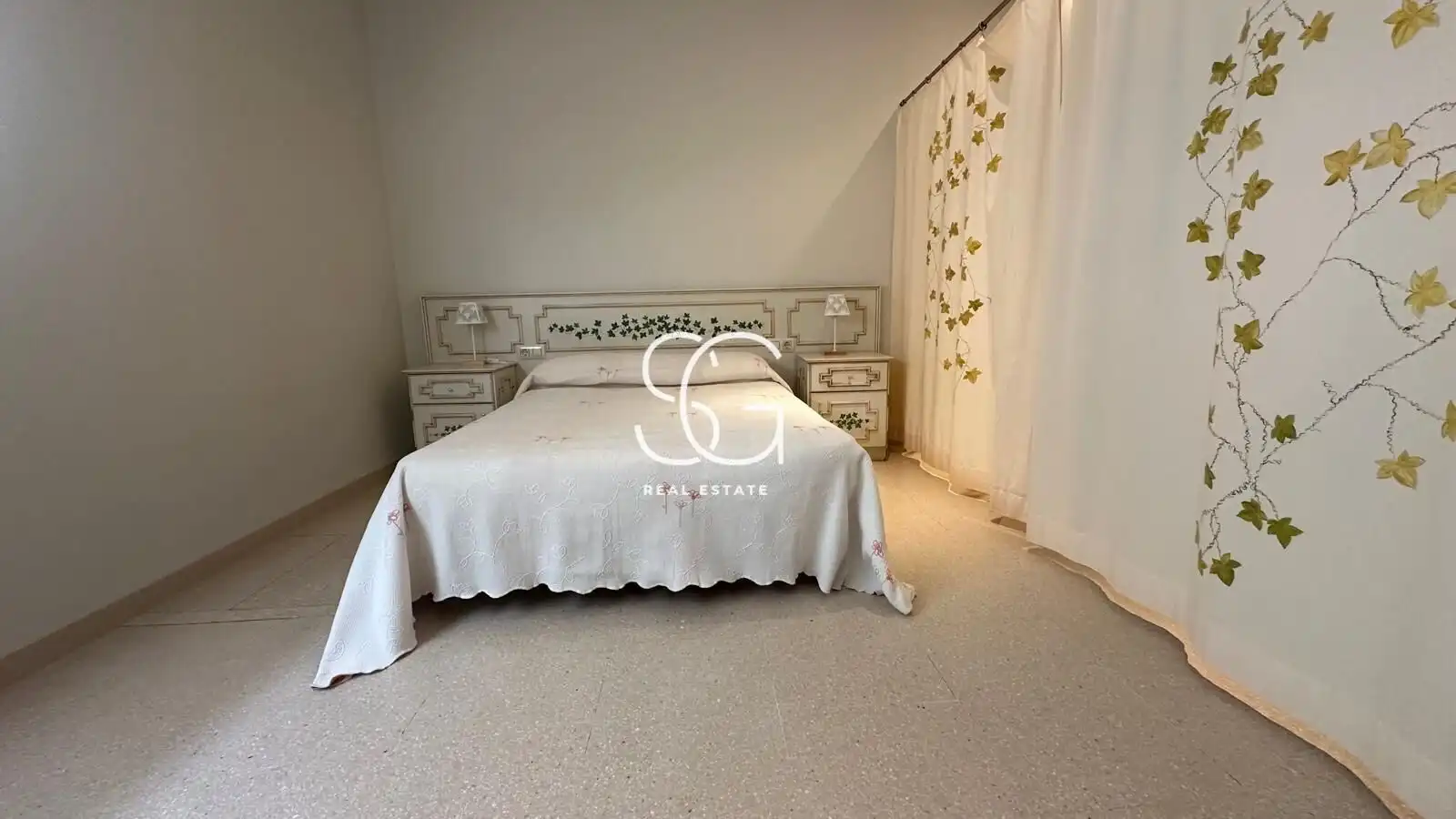 Schlafzimmer von Gebäude zum Verkauf in Creixell