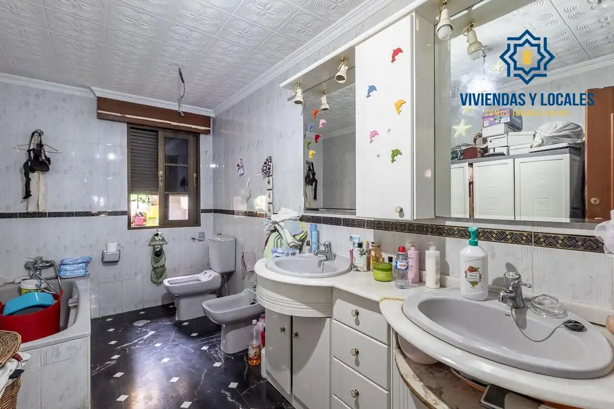 Villa mit Terrasse zum Verkauf in Barrio de la Vega, imagen 22