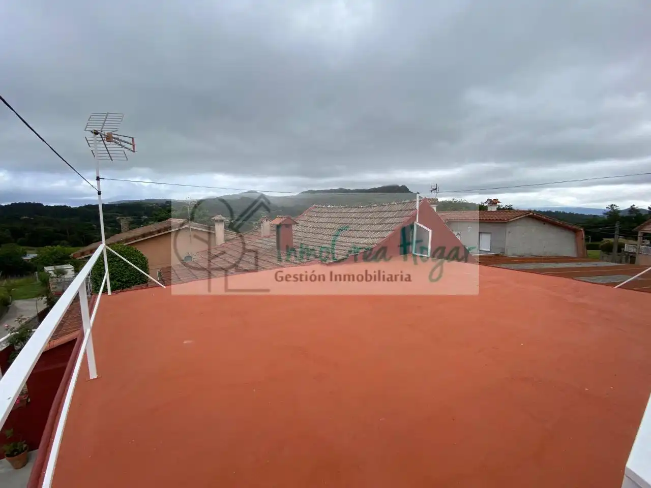 Casa o chalet en venta en Vigo  con Terraza, Trastero y Amueblado