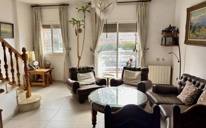 Living room of Single-family semi-detached for sale in Mataró  with Air Conditioner, Heating and Terrace