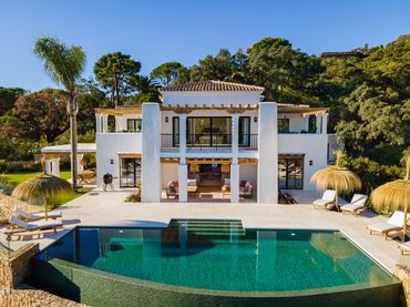 Casa amb piscina en venda a El Madroñal