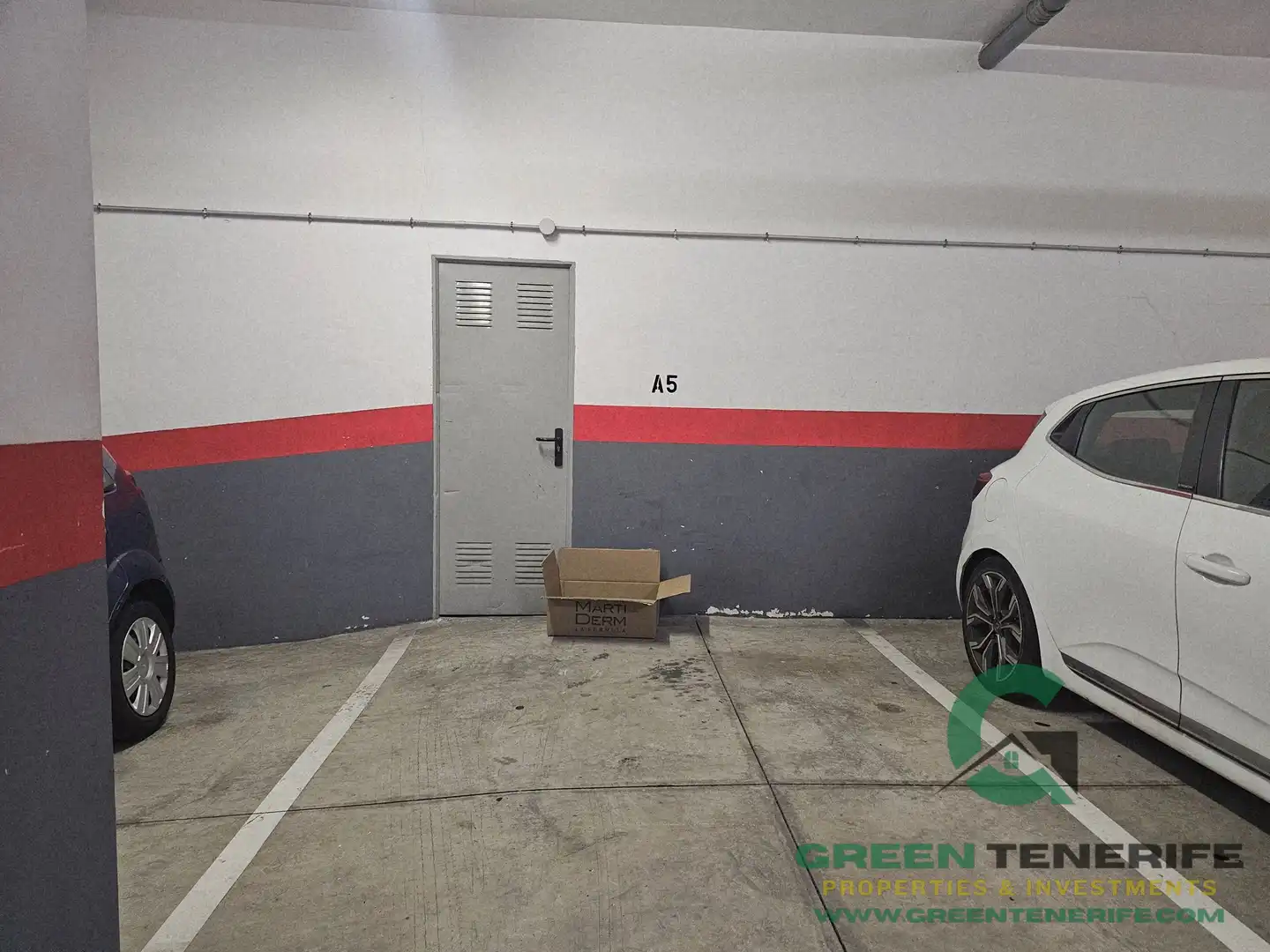 Parking de Piso en venta en Adeje con Trastero y Balcón