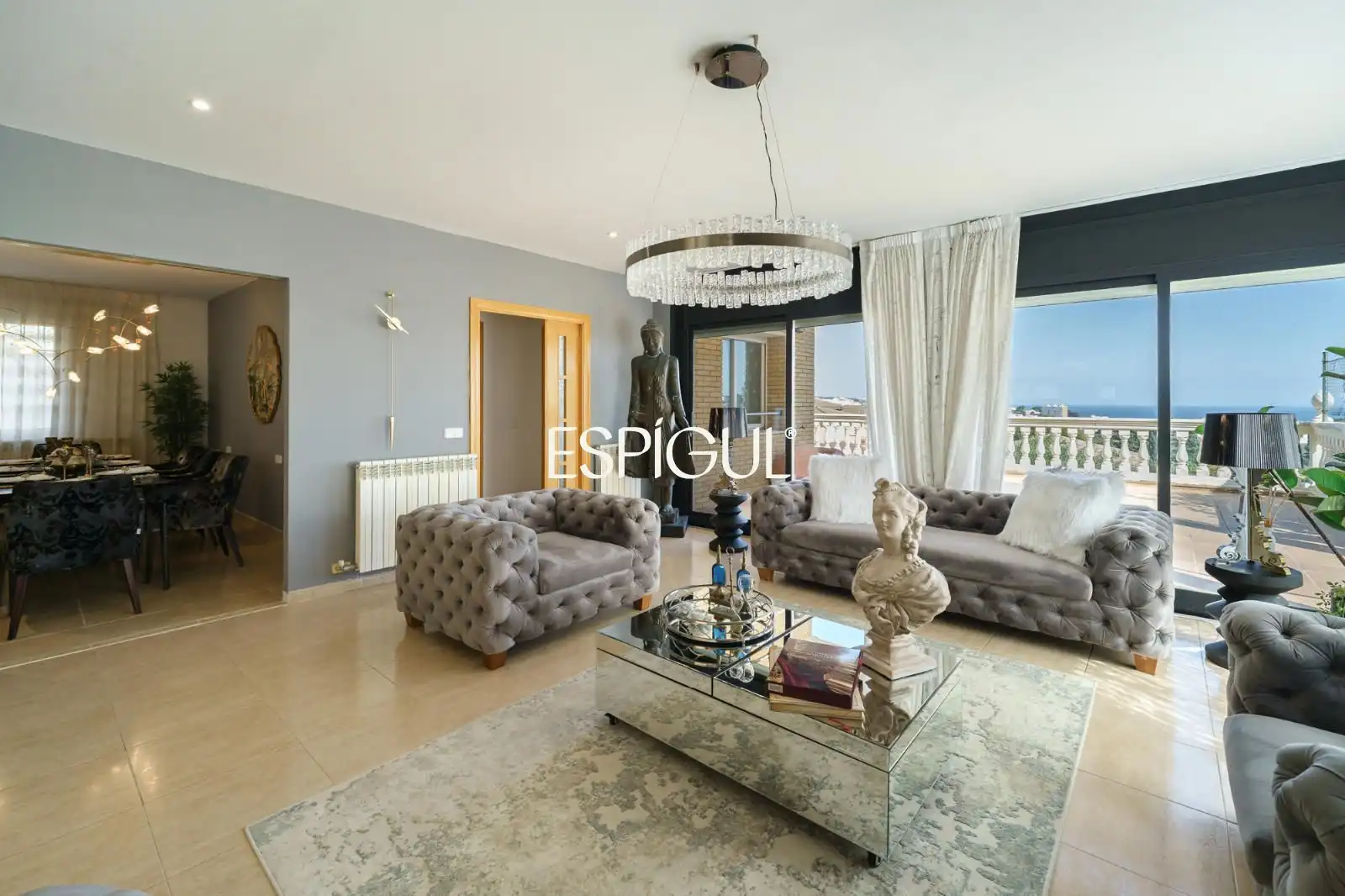 House with terrace for sale in Francesc Corbera