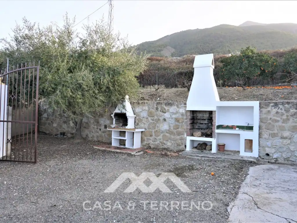 Casa en venta en Alcaucín, imagen 2