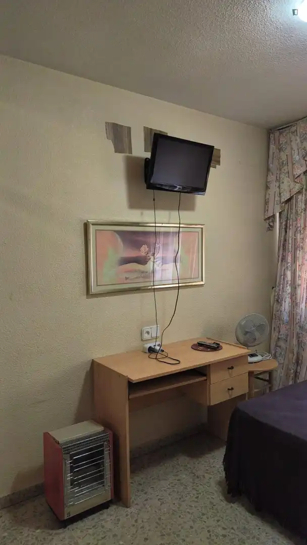 Room in Cardenal Benlloch