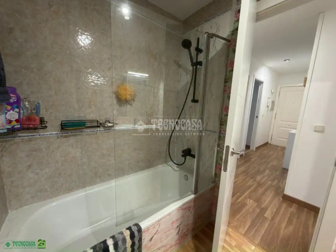 Baño de Piso en venta en Yepes con Aire acondicionado, Parquet y Terraza