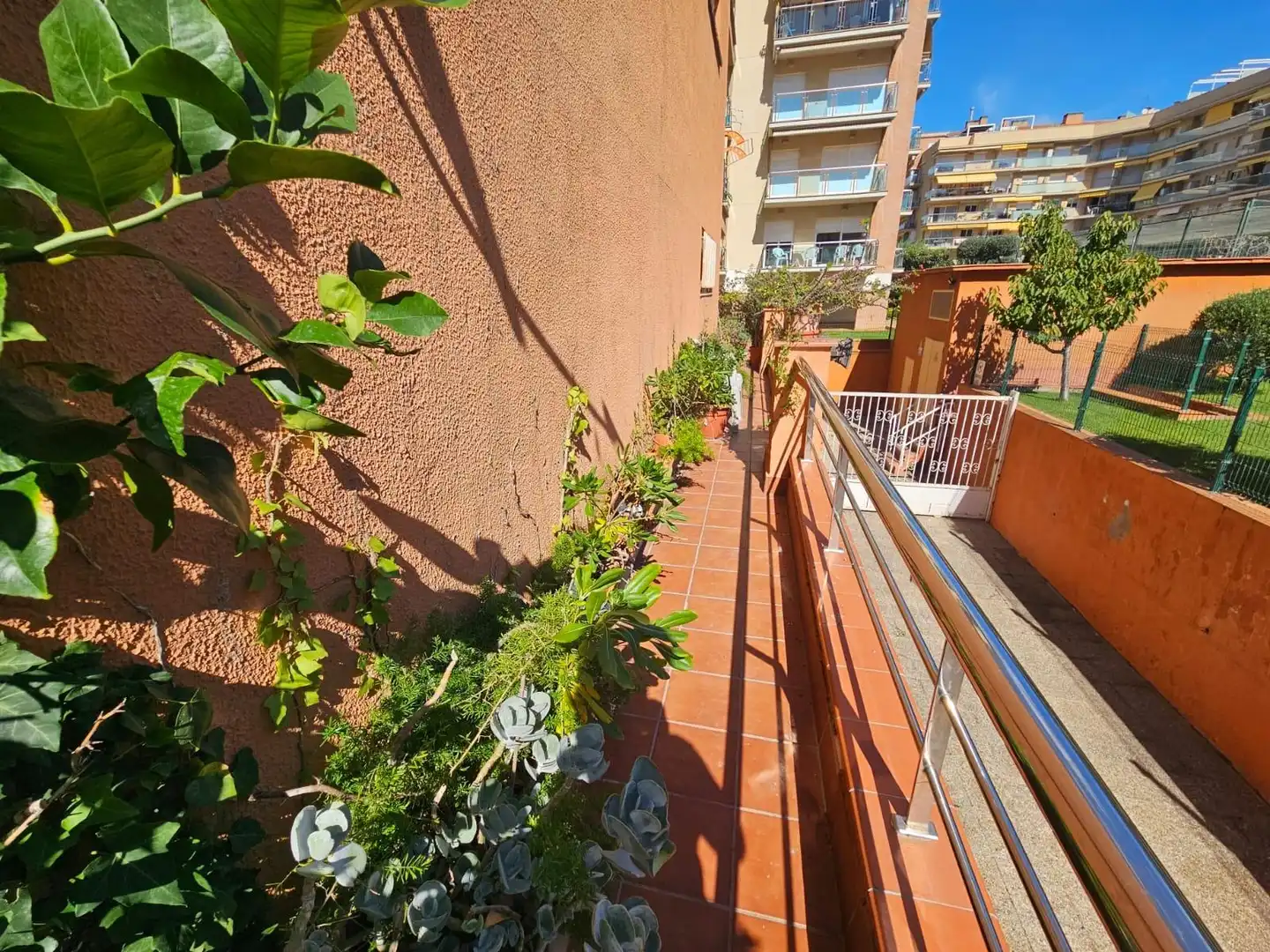 Terrassa de Pis en venda en Santa Susanna amb Calefacció, Balcó i Piscina comunitària
