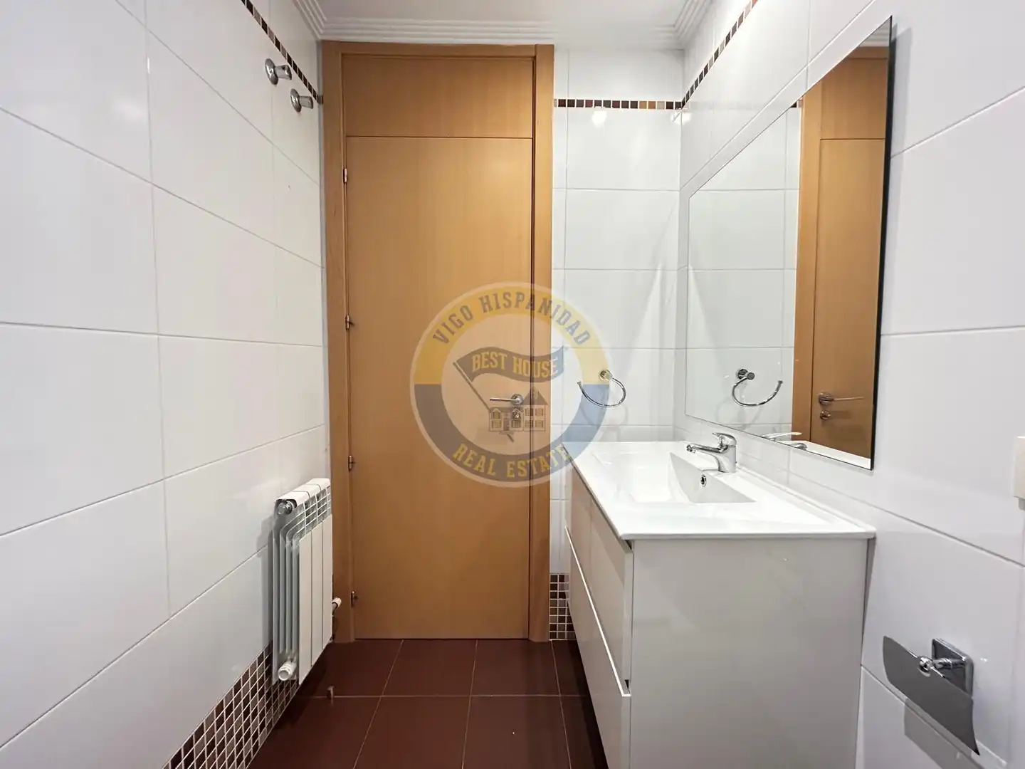 Bathroom of Apartments for sale in Vigo   with Heating and Storage room