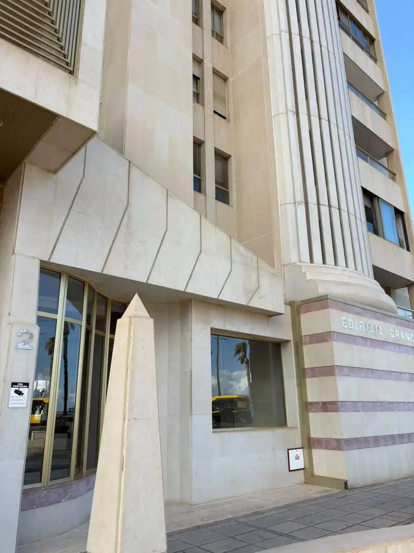 Vista exterior de Pis en venda en Centro