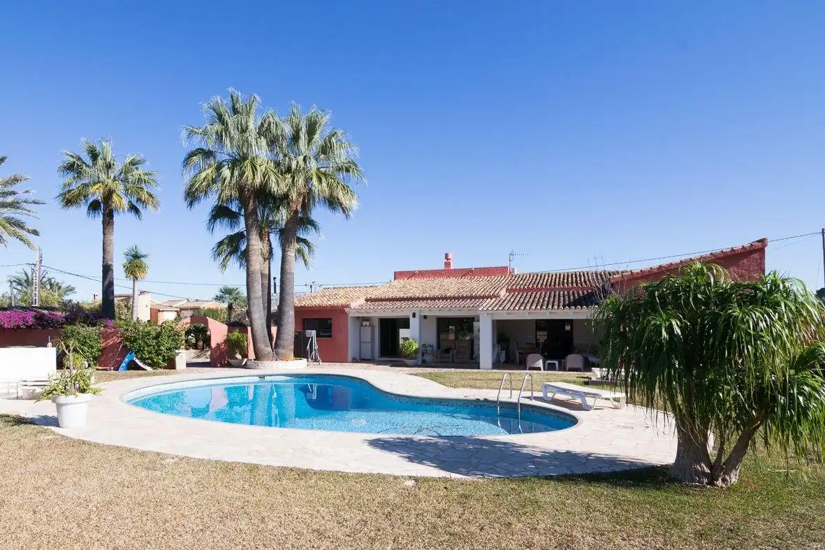House with garden for sale in N/A, imagen 2