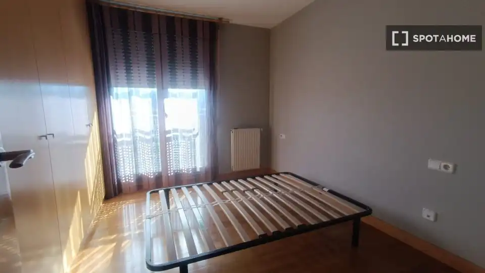 Room in Rochapea