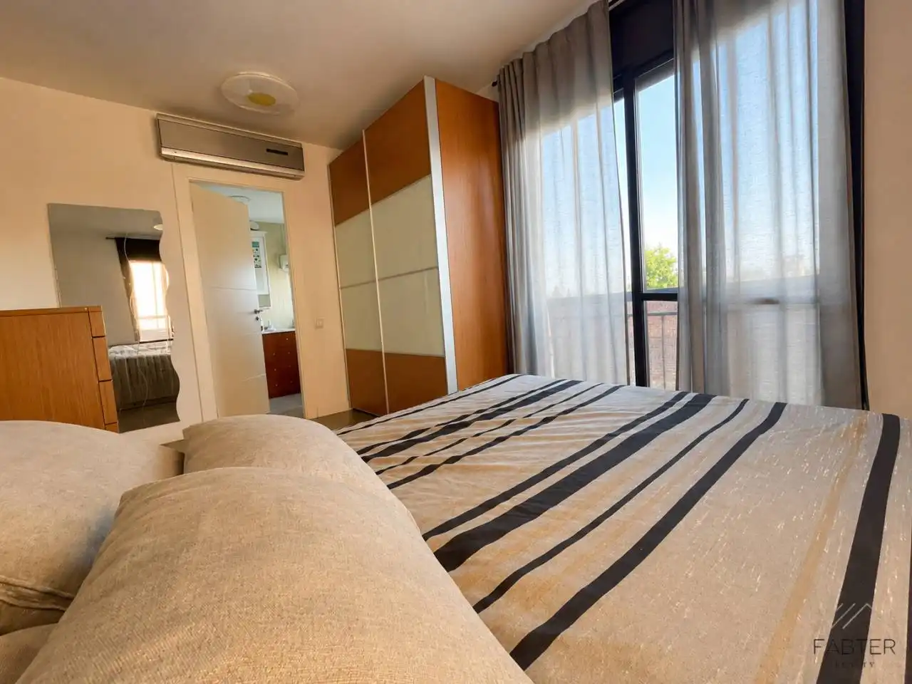 Dormitori de Pis en venda en Santa Eulàlia de Ronçana amb Aire condicionat, Calefacció i Parquet