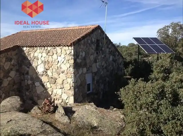 Vista exterior de Finca rústica en venda en Villacastín amb Jardí privat, Terrassa i Moblat