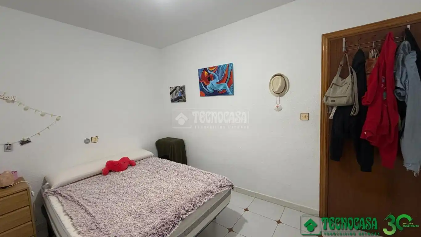 Habitación de Casa adosada en venta en Candeleda con Aire acondicionado, Terraza y Balcón