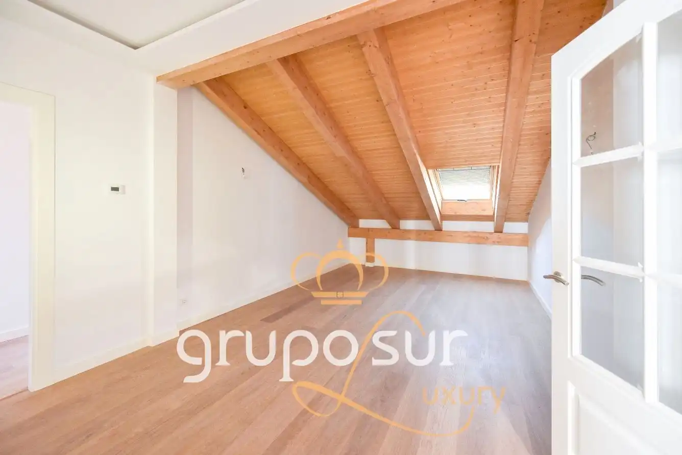 Ático en venta en Valladolid con Calefacción, Parquet y Trastero