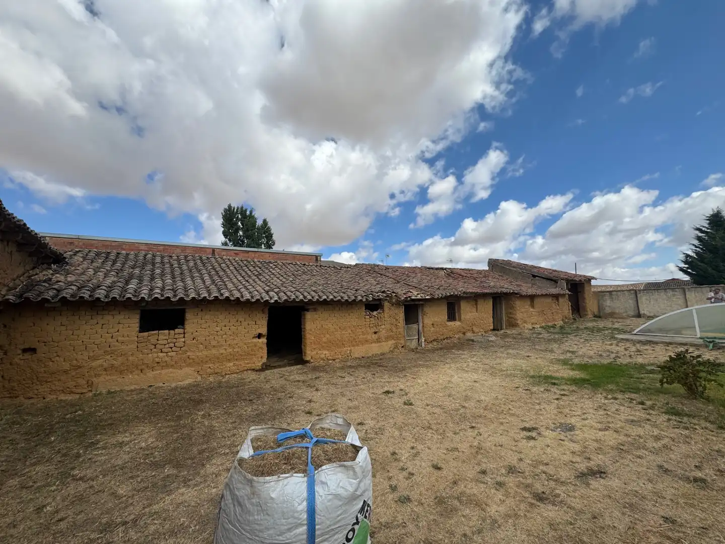 Vista exterior de Finca rústica en venta en Osorno la Mayor con Jardín privado, Trastero y Piscina