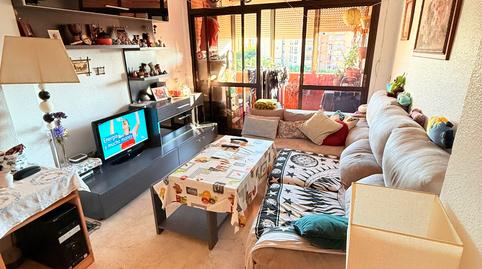 Foto 4 de Pis en venda a Plaza la Fuensanta, Colores -  Entreparques, Sevilla