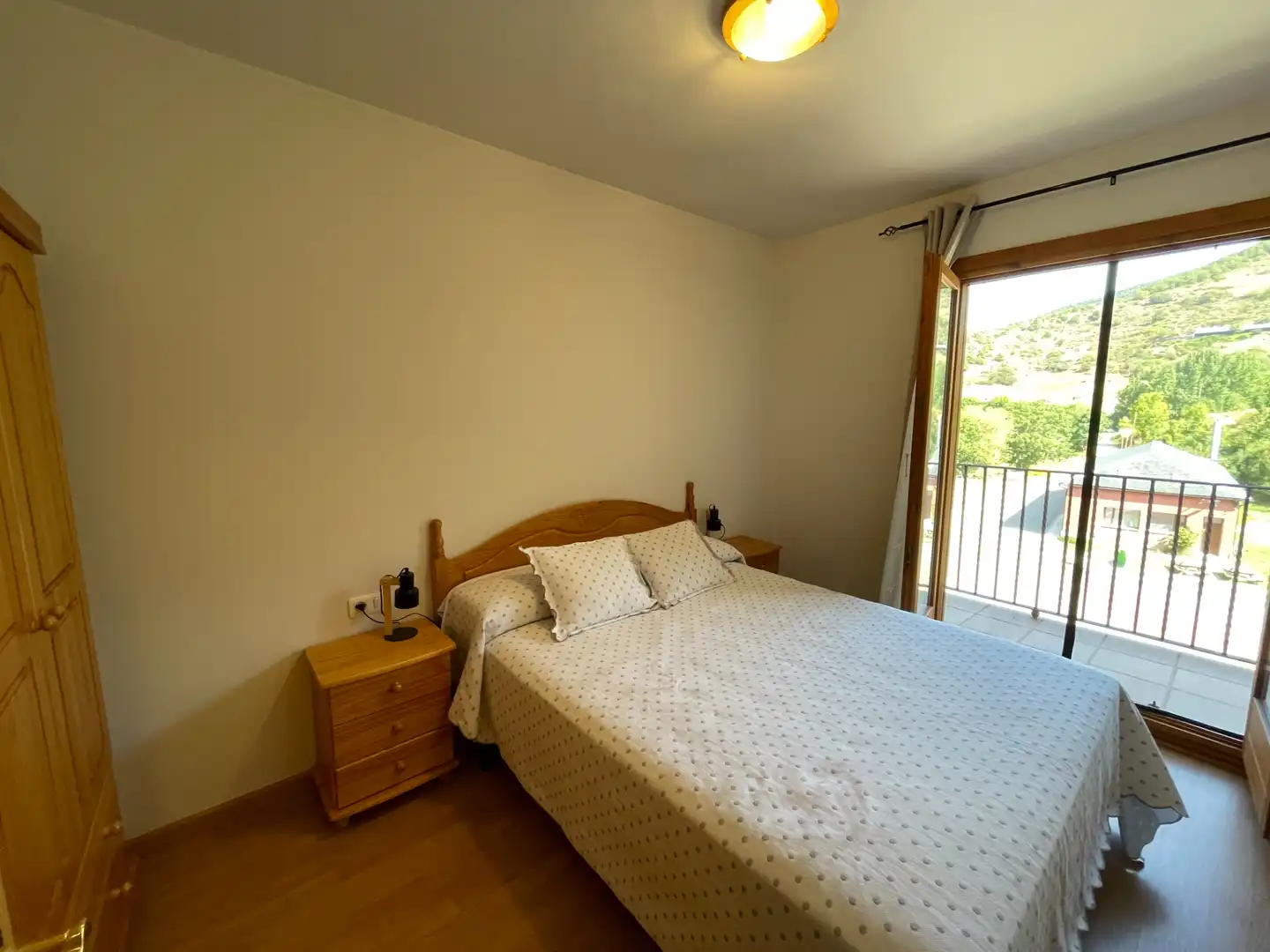 Apartament amb terrassa en venda a Carrer Unica; Vilamur 8, imagen 4