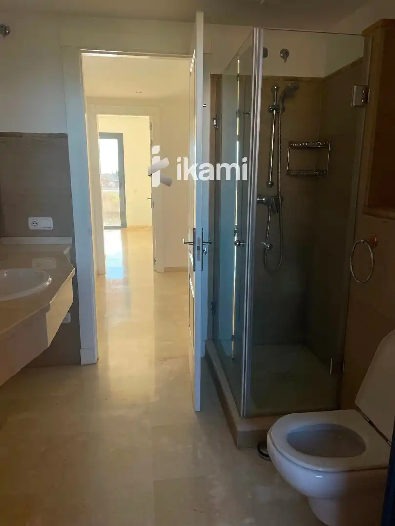 Bany de Àtic en venda en Mijas amb Aire condicionat, Terrassa i Piscina