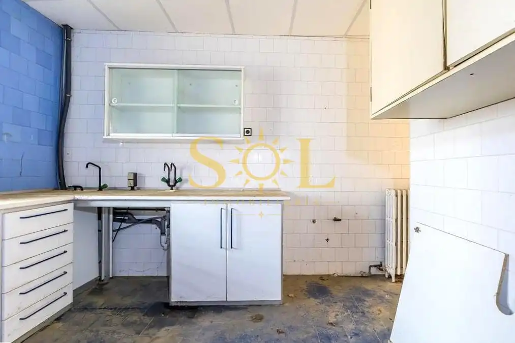 Cocina de Local en venta en Gordoncillo con Parquet