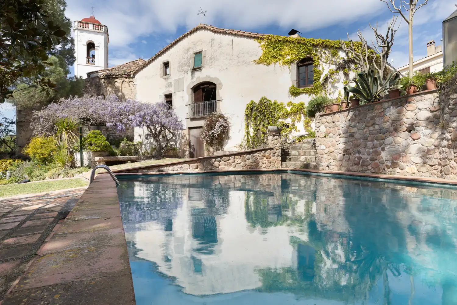 Piscina de Finca rústica en venda en Massanes amb Aire condicionat, Calefacció i Jardí privat