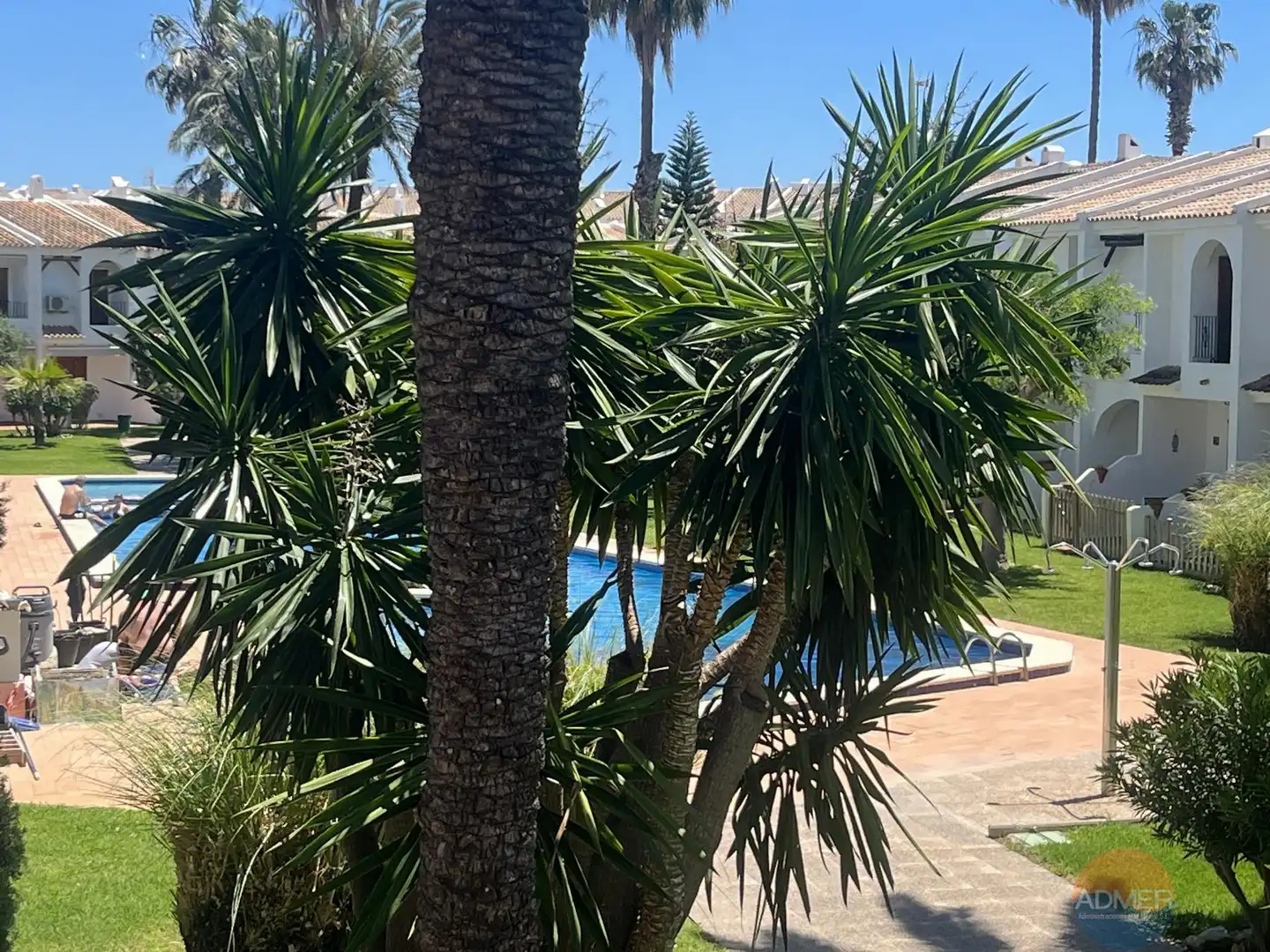 Piscina de Dúplex en venda en La Manga del Mar Menor amb Aire condicionat, Calefacció i Terrassa